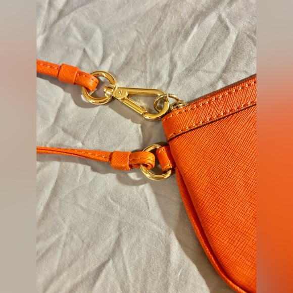 Calvin Klein small orange wristlet and bee wristlet - Picture 4 of 9